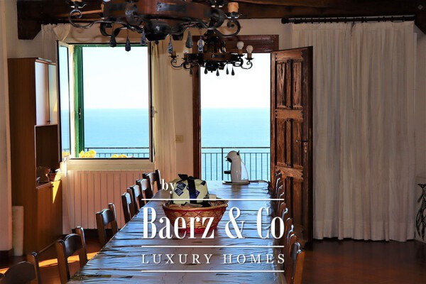 photo 29 Villa for sale 440 m²