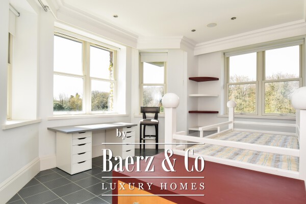 photo 35 Clarin House