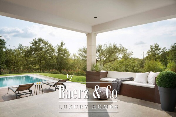 photo 11 Višnjan, a beautifully arranged villa surrounded by greenery, NKP 242 m2, on a large landscaped lot