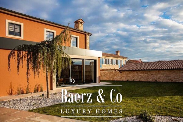 photo 5 Istria, Kanfanar, complex of beautiful stone houses 1561 m2 on a large garden