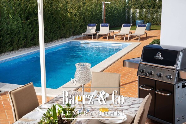 photo 8 Vabriga, luxurious villa of 302 m2 with a beautiful garden