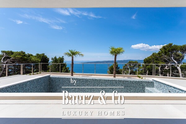 photo 54 Brela, an imposing villa with a panoramic view