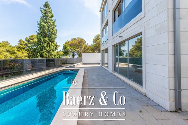 photo 3 Brac, elegant villa with sea view