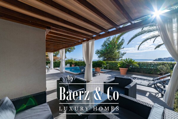 photo 64 Split, Čiovo, modern villa/boutique hotel with 8 apartments, first row to the sea