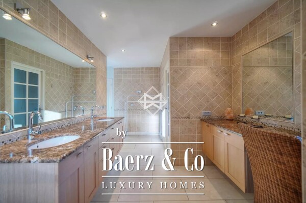 photo 11 Mougins village - Superb view