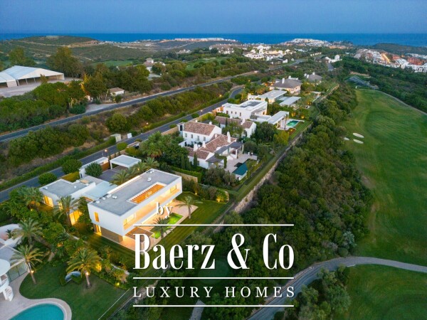 photo 2 Villa - Estepona West - Casares - Ref: 8344