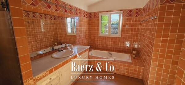 photo 22 EXCLUSIVE VILLA IN SON BLANC