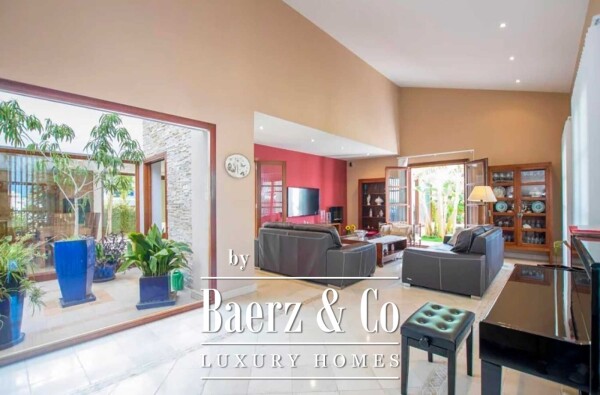 photo 8 VILLA WITH INTERIOR SWIMMING POOL IN SON BLANC