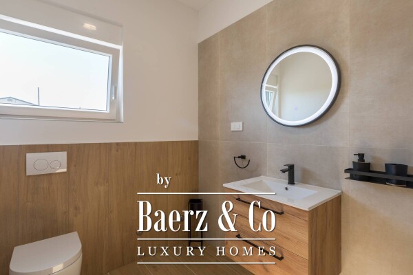 photo 15 Poreč, an impressive villa with a swimming pool in a quiet place