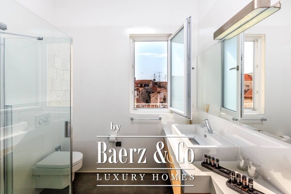 photo 22 Beautiful luxury apartment in the center of Trogir