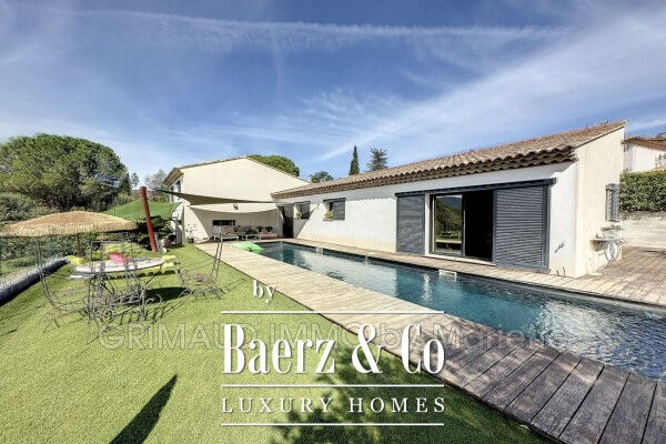 photo 6 Contemporary villa with views of the vineyards and pool