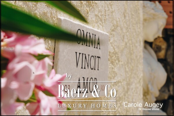 photo 23 Authentic Villa facing the Golf Course