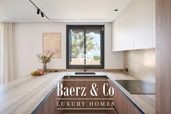 photo 5 HAUTS DE VAUGRENIER - Sublime renovated flat in a private domain