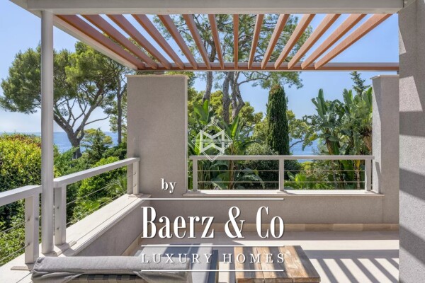 photo 13 Contemporary Villa with Sea View in St Jean Cap Ferrat