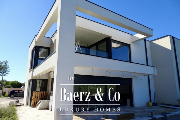 photo 2 Krk, Milovčići, villa with two apartments, a swimming pool