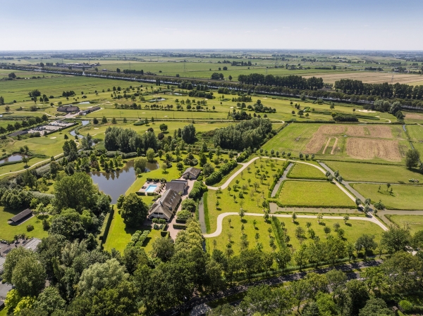 photo 2 De Zonneroos – luxe, privacy en eindeloos genieten.