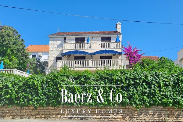 photo 2 Supetar, beautiful stone villa with 6 apartments near the sea