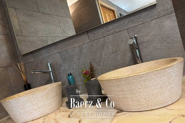 photo 104 Villa for sale 166 m²