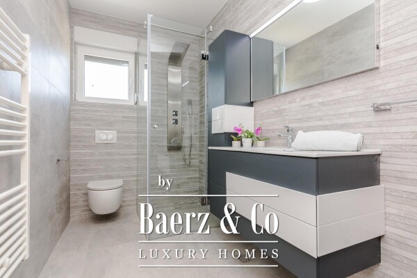 photo 17 Nin, Zaton, a complex of three modern villas with swimming pools in an excellent location