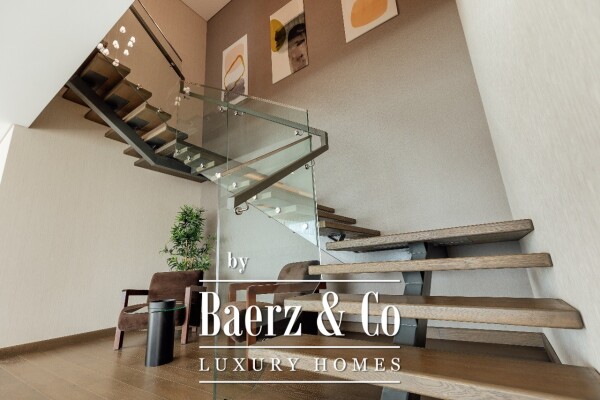 photo 17 Luxurious Three Bedroom Apartment with a Seaview