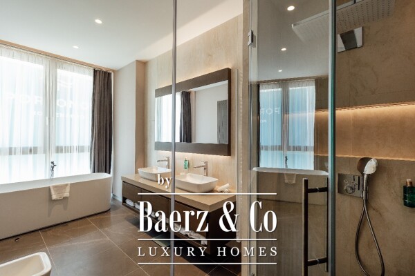 photo 22 Luxurious Three Bedroom Apartment with a Seaview