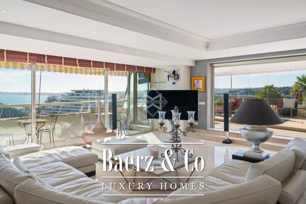 photo 5 EXCEPTIONAL APARTMENT WITH PANORAMIC SEA VIEW – WATERFRONT