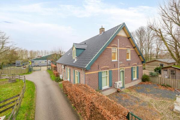 photo 2 Diepestraat 4