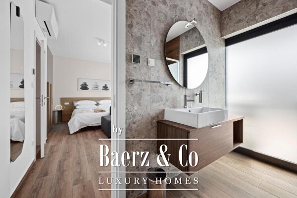 photo 32 Istria, Banjole, semi-detached villa first row to the sea 244 m2 with a view of the Marina