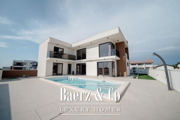 photo 1 Privlaka, Sabunike, modern sunny villa with a beautiful view