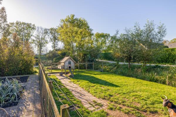 photo 57 Provincialeweg Oost 64