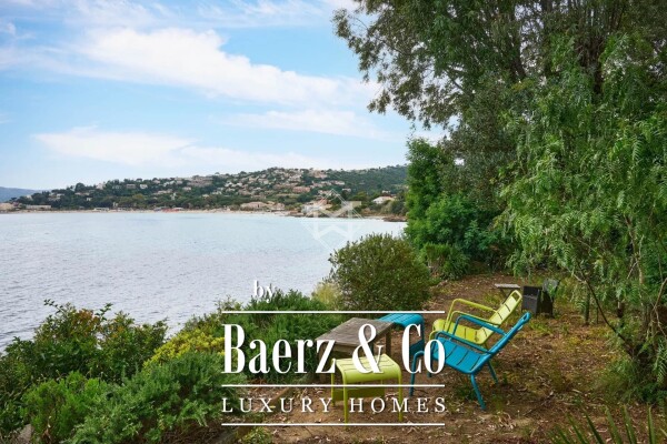 photo 21 Waterfront Villa with Private access to the beach and Dock - Le Lavandou