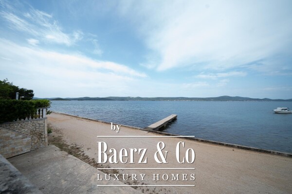 photo 7 Zadar, Sveti Petar na Moru, luxury villa in the first row to the sea