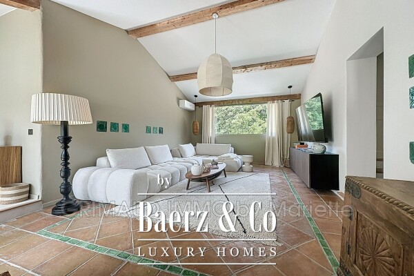 photo 12 beautiful property with 4 bedrooms and apartment, garage and