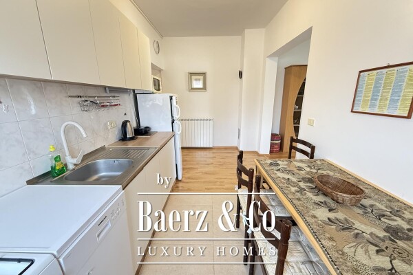 photo 13 Pula, Veli Vrh - spacious house with five residential units,22m2 swimming pool,garage-quiet location