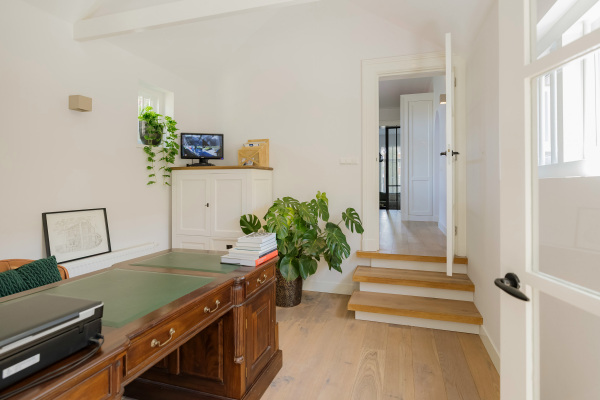 photo 32 Heereweg 304