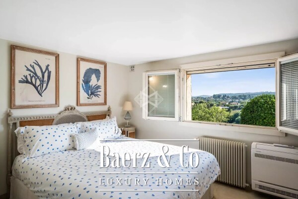 photo 15 Charming Provençal villa with pool and tennis court