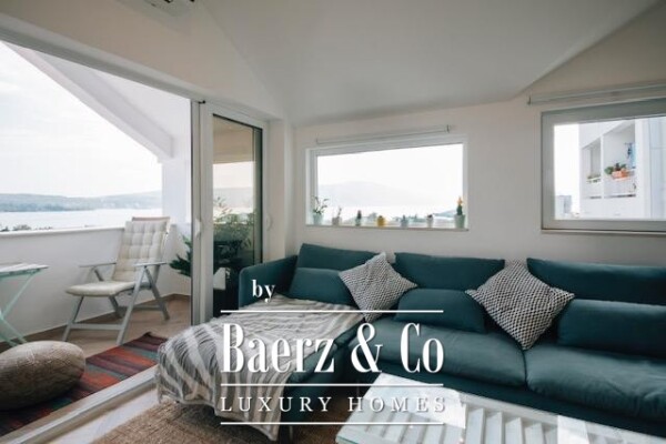 photo 8 Penthouse in Tivat with a Gallery and Sea View