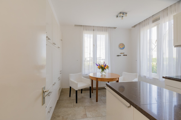 photo 22 Koningin Astrid Boulevard 16