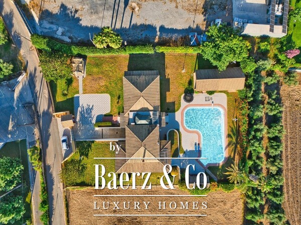 photo 3 1761816 - Villa For sale, Kalamata, 335 sq.m., €1.200.000