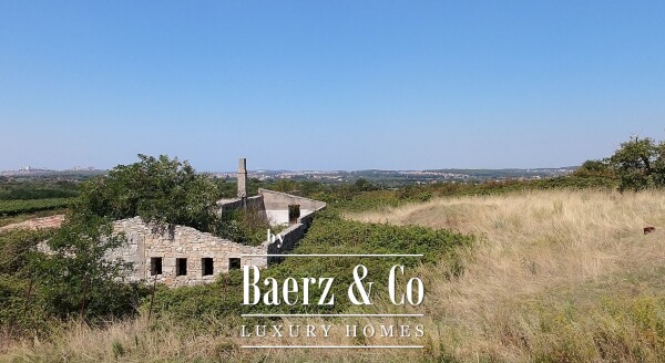 photo 5 Stanzia Marinoni, Medulin (Istria) – Historic Estate - Stone Villa, Investment Opportunity
