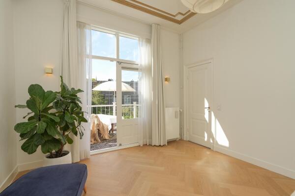 photo 33 Graadt van Roggenstraat 14