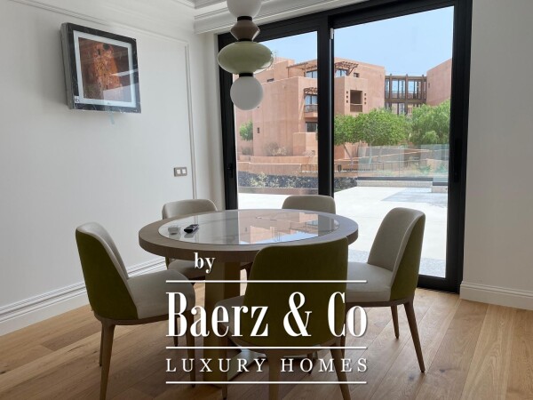 photo 8 Robust corner plot chalet in Tenerife south