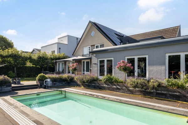 photo 2 Thomas Morestraat 1