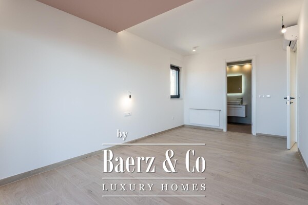 photo 7 Promajna, luxurious semi-detached house with a sea view, close to the center and the beach