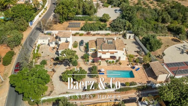 photo 1 Beautiful luxury home in Santa Bárbara de Nexe, Santa Bárbara de Nexe