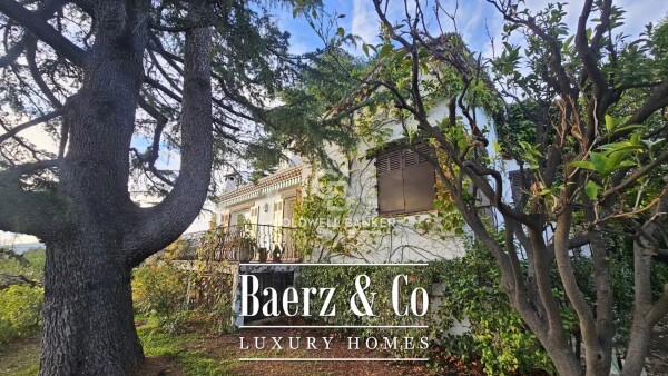 photo 5 Sea view in complete tranquility, just steps from the town center.