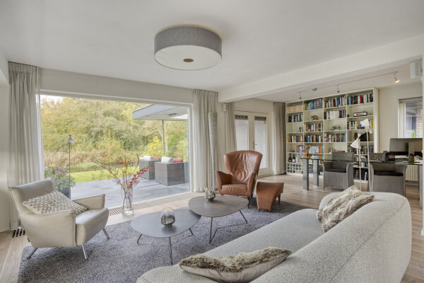 photo 14 Van de Veldelaan 958