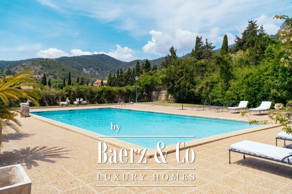 photo 6 Historic and Noble Royal Mansion with 2 Guest Villas