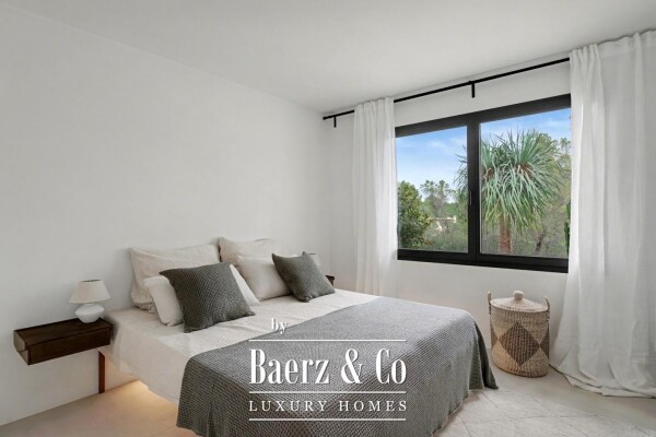 photo 18 Modern family villa in perfect location in Costa d’en Blanes