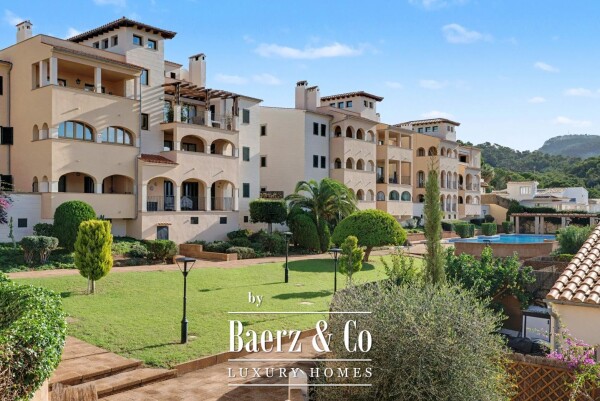 photo 10 Singular house with open sea views and private rooftop